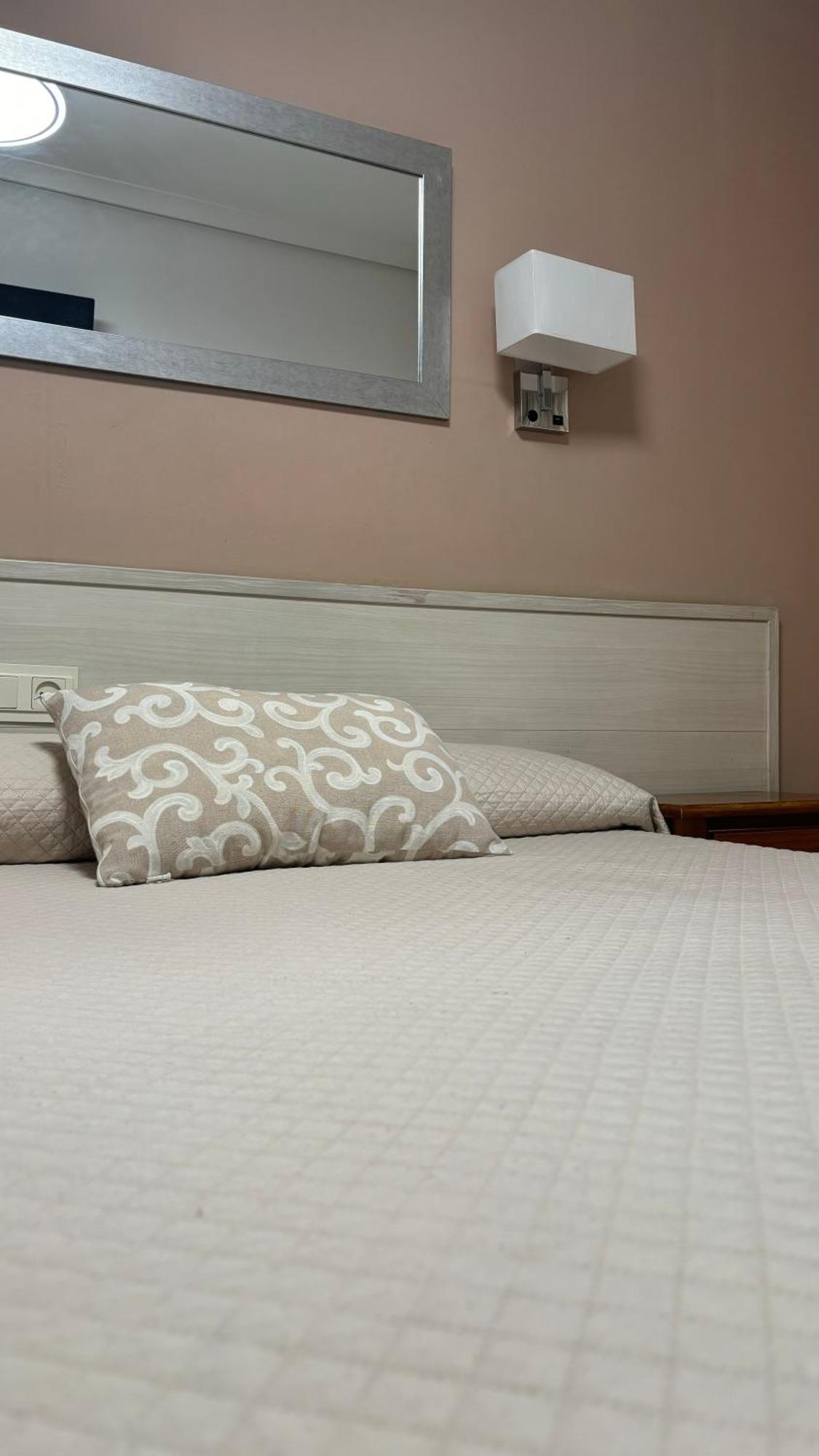 Hostal Atienzar アルバセテ エクステリア 写真