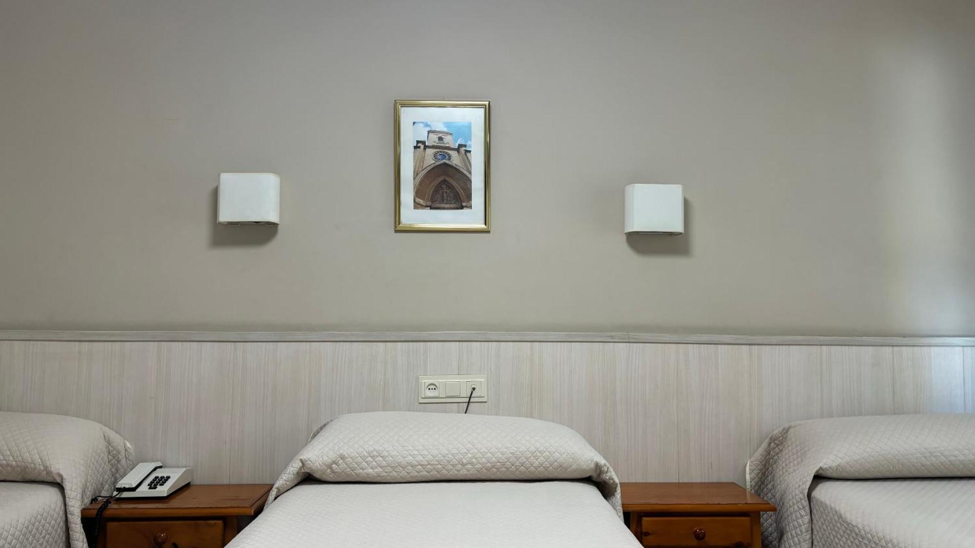 Hostal Atienzar アルバセテ エクステリア 写真